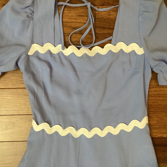 NWT Blue Flowy Maxi Dress w/ White Ric Rac Tie Back Smocked Puff Sleeves Size S - Picture 3 of 8